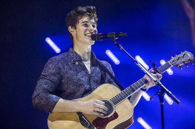 Shawn Mendes at Toyota Center