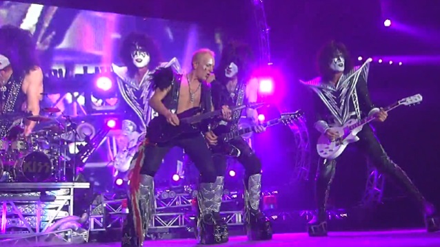 Kiss at Toyota Center